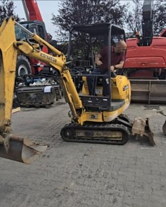 Miniescavatore 16ql Komatsu PC15R-8+3 benne Carro