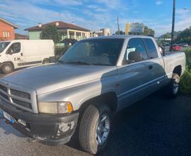 Pcup dodge ram anno 2001 175000 km