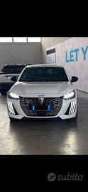 Peugeot 208 gt 145cv