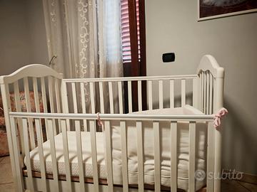 Culla semi- nuova pezzi 2. Insieme o separatamente