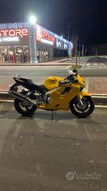 Honda CBR 600 F4