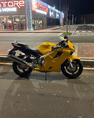 Honda CBR 600 F4