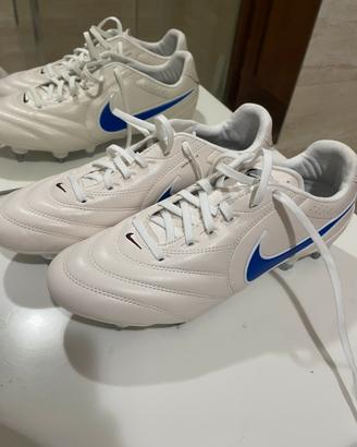 NIKE TIEMPO PRO