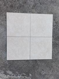 PIASTRELLE  34 X 34 - mq 65