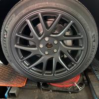Gomme Tesla 18