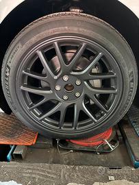 Gomme Tesla 18