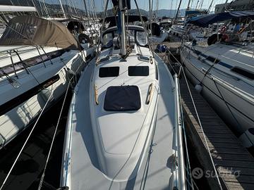 Hunter 320 (2001)