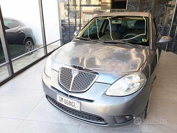 LANCIA Ypsilon 1.3 MJT 75 CV Platino