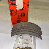 Kit guarnizioni Ganasce freno Alfa Romeo 60750784
