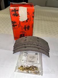Kit guarnizioni Ganasce freno Alfa Romeo 60750784