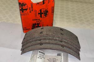 Kit guarnizioni Ganasce freno Alfa Romeo 60750784