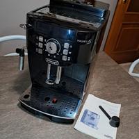 Macchina per caffè automatica DeLonghi Magnifica S