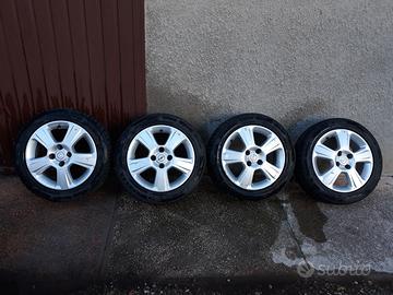 Cerchi in lega + gomme Opel Corsa 185/55 R15