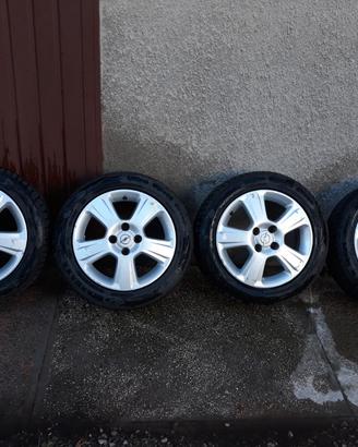 Cerchi in lega + gomme Opel Corsa 185/55 R15