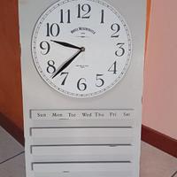 calendario perpetuo con orologio