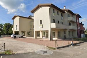 Immobile di 150 m² con 2 locali a Goito
