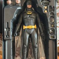 Batman returns Hot toys 1/6