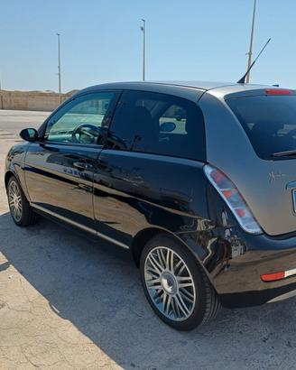 Lancia Ypsilon Multijet