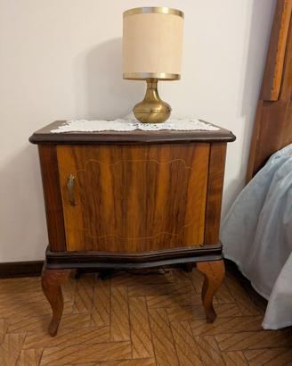 Coppia comodini vintage anni ’50 stile Chippendale