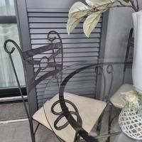  tavolo tondo e 4 sedie