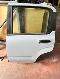 Porta posteriore sinistra Fiat Panda 3 serie senza
