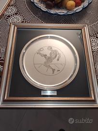 piatto serigrafato in metallo argentato "Calcio" d