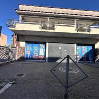 Giugliano via Colonne, locale commerciale 200mq