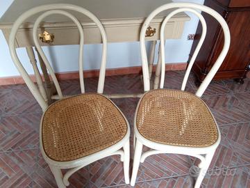 Tavolo e sedie stile shabby chic 