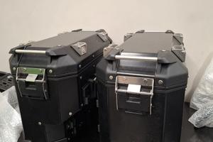 Borse laterali e scarico Arrow Yamaha Tenere 700