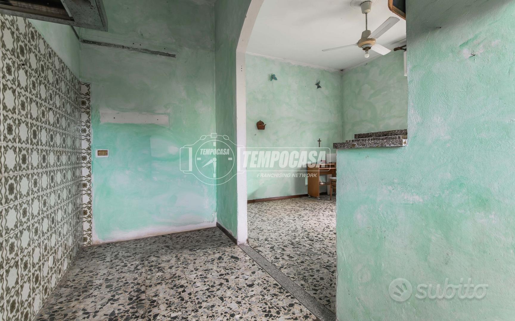 Casa – Saronno, Campo Sportivo-Colombara - Vista 4