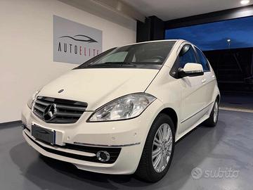 MERCEDES-BENZ A 180 BlueEFFICIENCY Style