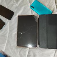 tablet computer quattro telefoni con lo schermo ro