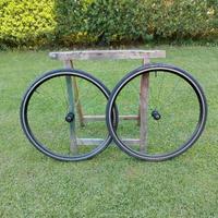 coppia ruote complete di copertone tubeless  bici 