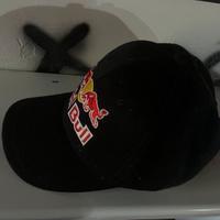 cappello Red bull