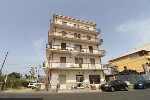 3 LOCALI A REGGIO DI CALABRIA