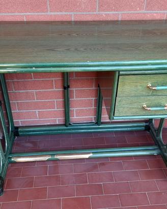 scrivania in legno colore verde