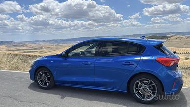 Ford focus st line .