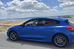 Ford focus st line .