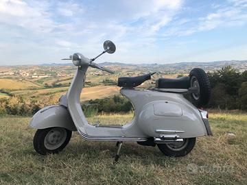 Piaggio Vespa 125 (VNA) - 1958