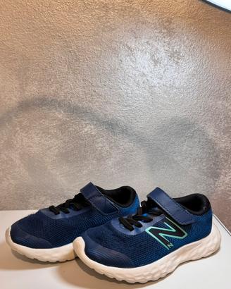 Scarpe bambino sportive n.29 – leggere e comode