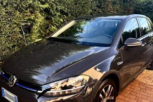 Volkswagen Golf 7.5 DSG metano