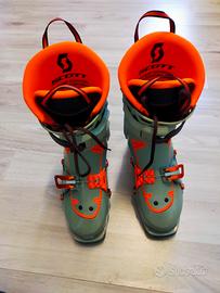 Scarponi scialpinismo 