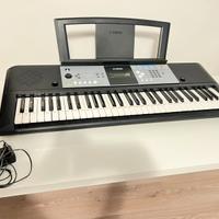 Tastiera Yamaha PSR-E233 - ideale per principianti