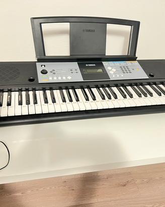 Tastiera Yamaha PSR-E233 - ideale per principianti