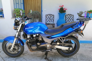 Kawasaki zr7