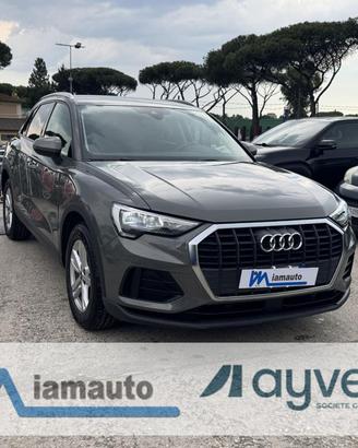 AUDI Q3 S-Tronic Business 35 2.0TDI 150cv