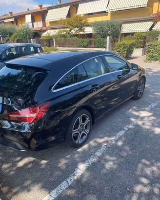 Mercedes Benz CLA 180 d Shooting Brake