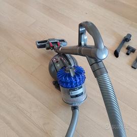 ASPIRAPOLVERE A TRAINO DYSON MOD DC52 MULTIFLOOr