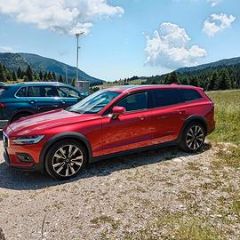 VOLVO V60 CC FULL  OPTIONAL POLESTAR PRO