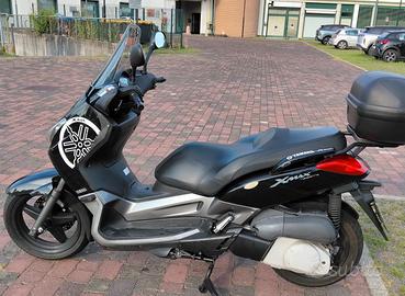 Yamaha X Max 250